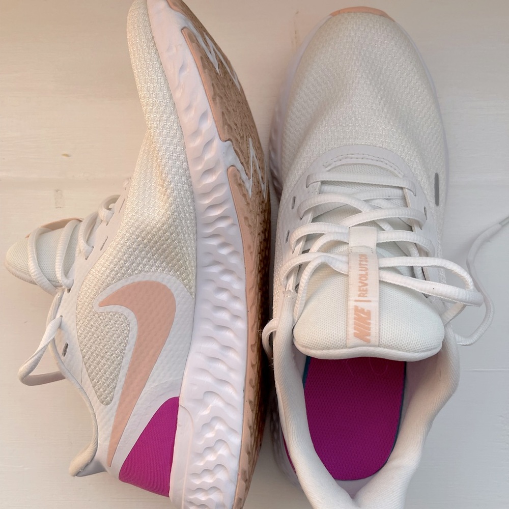 Womens Nike Running Shoes